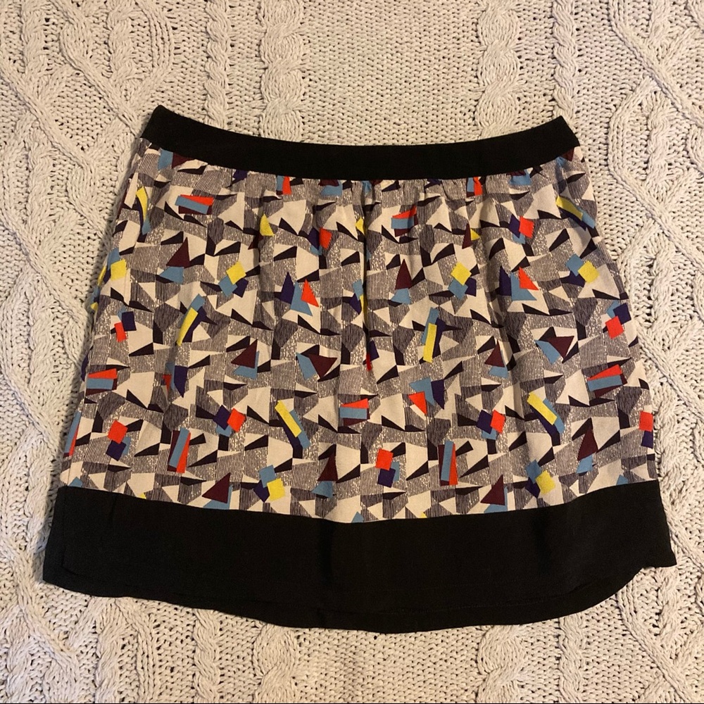 Geometric print skirt with pockets!
